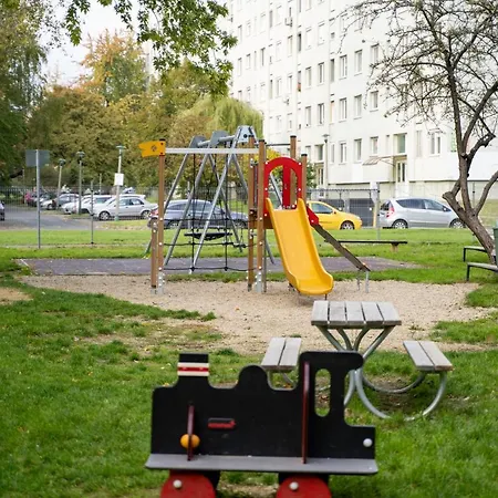 Comfort 14 -- Stylish Netflix, Wi-fi & Parking * Miskolc