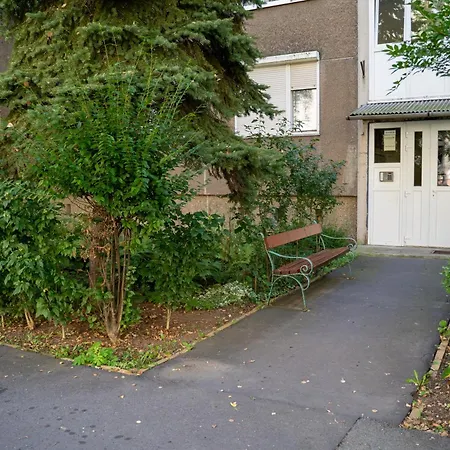 Comfort 14 -- Stylish Netflix, Wi-fi & Parking * Miskolc