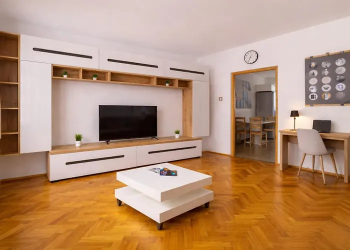Comfort 14 - Quiet With Free Parking *